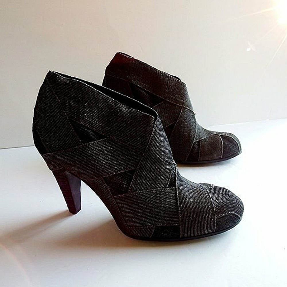 Jessica Bennett Black Denim Metallic Booties  8.5